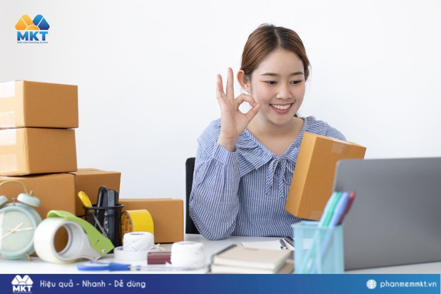 Đồ dùng và thức ăn cho thú cưng Đồ dùng và thức ăn cho thú cưng